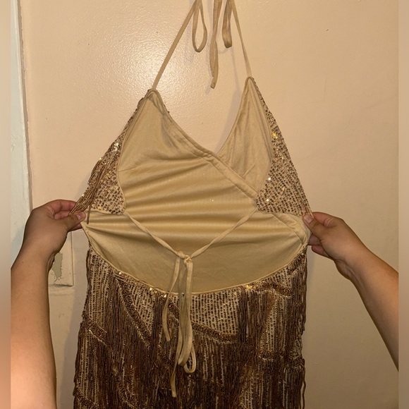 Gold dress - Picture 3 of 5